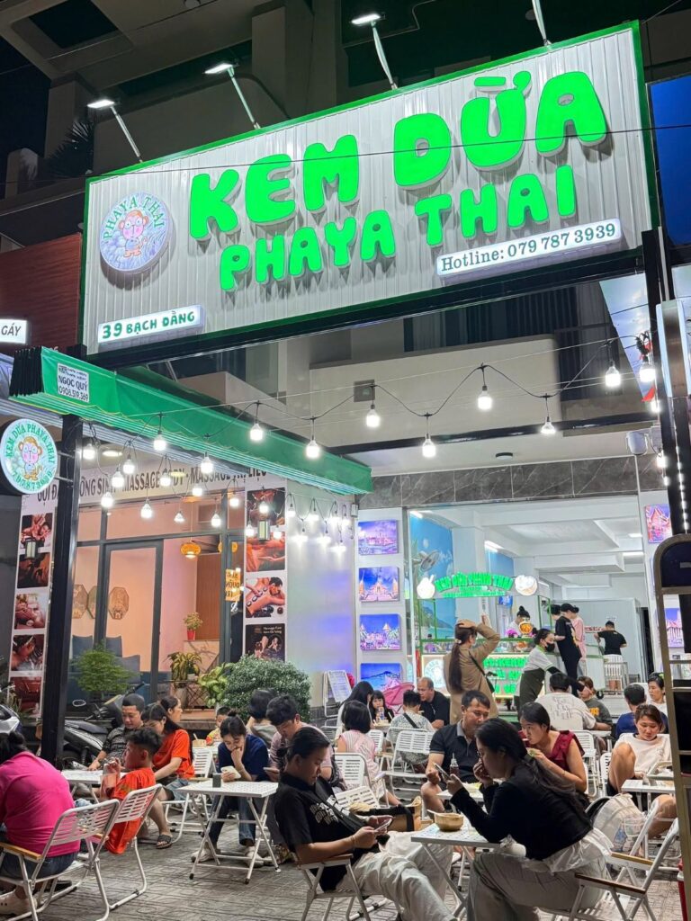 Kem Dừa tặng sầu riêng